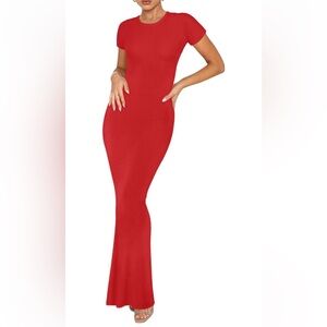 Crewneck short sleeve bodycon maxi dress